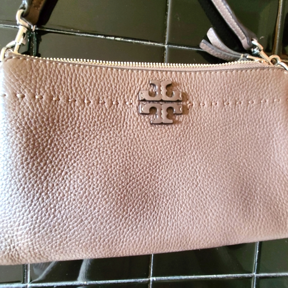 Tory Burch Pebbled Leather Mcgraw Top Zip Convertible Crossbody Bag Silver Maple